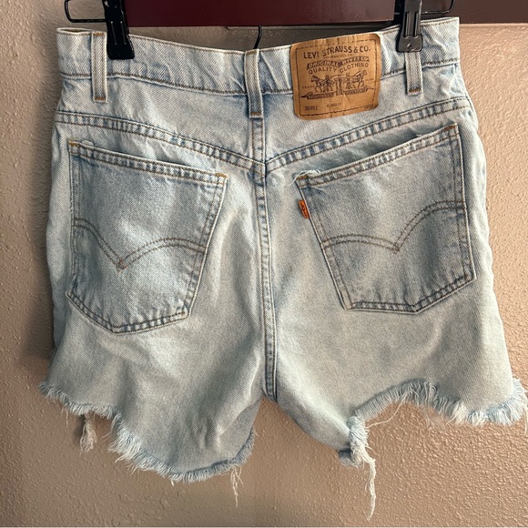Light Blue Levi’s Frayed Shorts - Picture 2 of 5